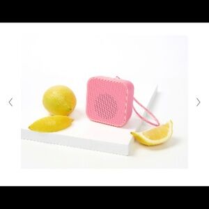 NWT Sonic Bluetooth speaker